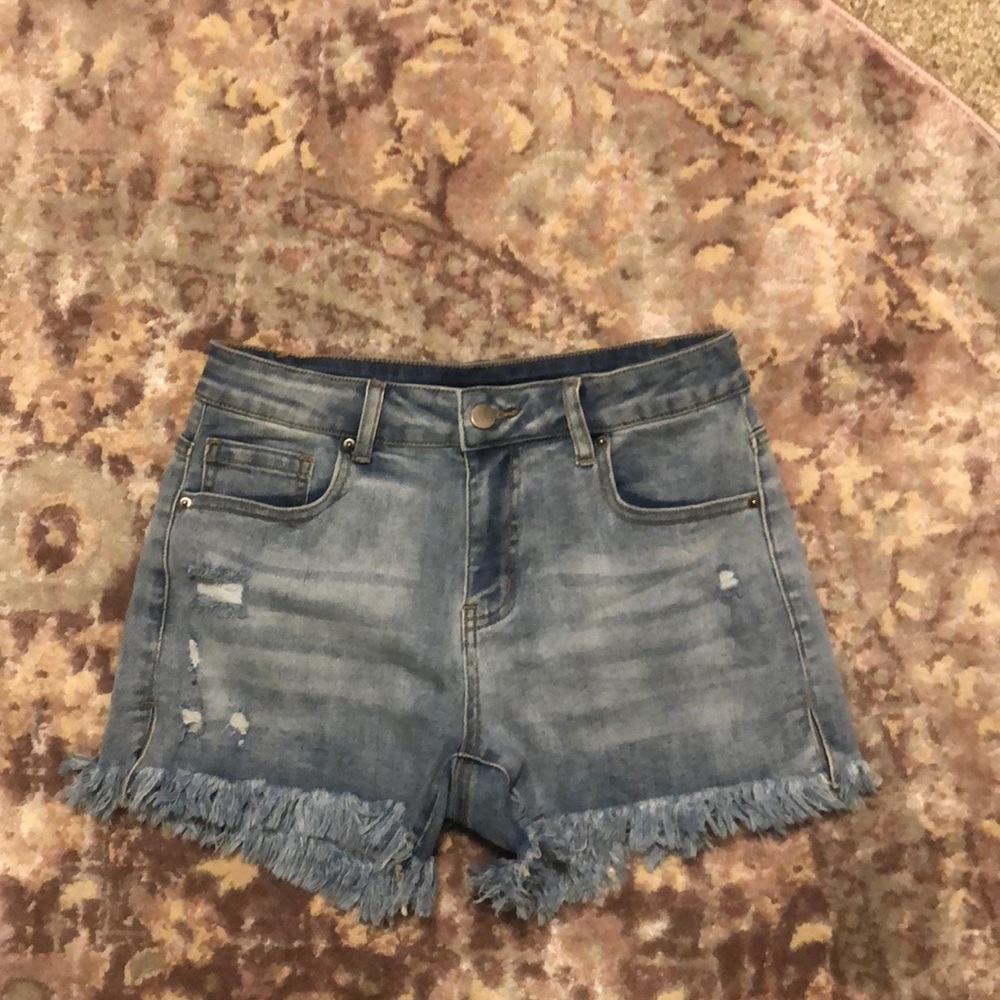 Super cute jean shorts